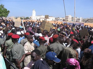 (Exclusivité Vidéo) Marche des populations de Guédiawaye : Une marée humaine assoiffée de révolte