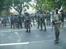 Des éléments de la police prennent d’assaut Guédiawaye