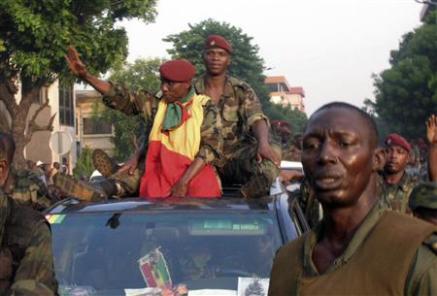 La Guinée enterre Lansana Conté, la junte s'efforce de rassurer