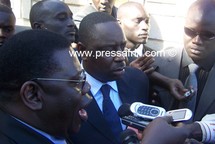 Le président de l'APR, Macky Sall et le coodonnateur du pool des avocats, Me Moustapha Diop