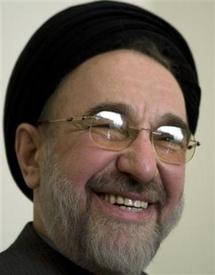 Khatami confirme son retrait de la course présidentielle en Iran