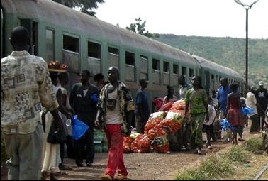 L'international express Dakar-Bamako qui a encore déraillé (Photo: newsimg.bbc.co.uk)