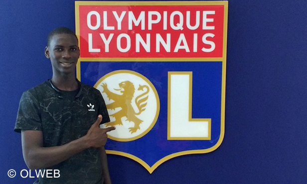 Ousseynou Ndiaye, milieu offensif sénégalais de 18 ans, rejoint l’OL