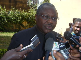 Ministre burkinabè en charge de la communication, Filippe Savadogo