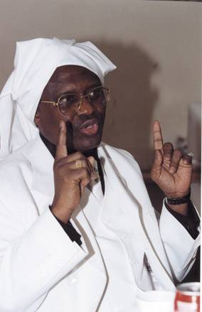 Statut spécial pour Touba : les menaces voilées de Serigne Modou Kara