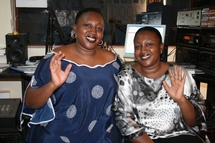 Portrait d’ailleurs(Cameroun) : Evelyne et Carine Salembéré : … Et Femina s’installe sur la bande FM