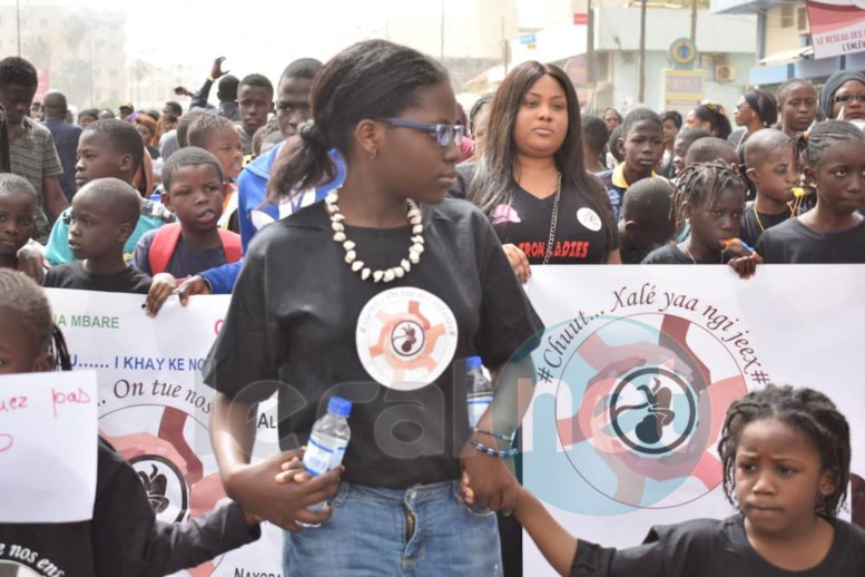 200 personnes dans les rues de Dakar pour protester contre les meurtres et enlèvements d'enfants