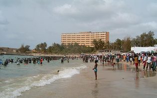 Prudence sur les plages de Dakar !