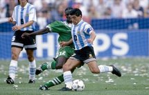 Foot:Nigeria, triste souvenir pour Maradona