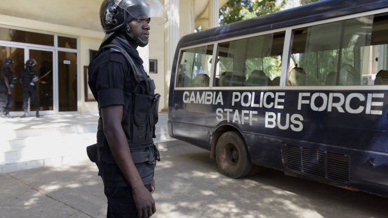 Série de braquages à Banjul : plusieurs Sénégalais arrêtés par la police gambienne