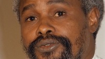 Des Prix Nobel de la Paix et activistes africains appellent le Sénégal à progresser dans l’organisation du procès Habré