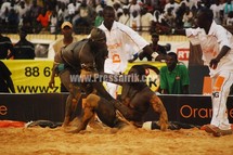 Lutte-Photos: Le combat Balla Gaye 2 vs Baboye en image 