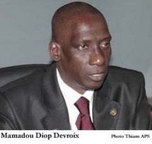 Délestages : Mamadou Diop Decroix trouve la situation "inadmissible"