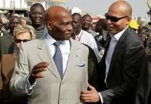 "Pas de dérive monarchique" au Sénégal, assure Abdoulaye Wade