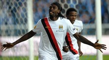 Real Madrid: Adebayor pousse M. Diarra dehors