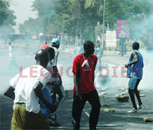 L’avenue Cheikh Anta Diop de Dakar barrée par des bacheliers non orientés