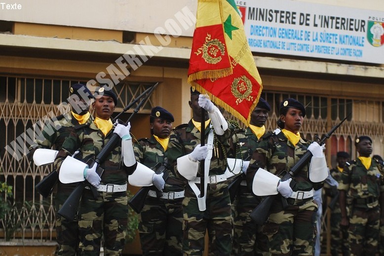 «La parité est réalisée dans l’armée ou presque» selon Me Wade