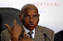 Me Abdoulaye Wade condamne l'attitude de ses ministres