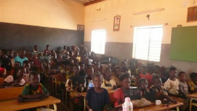 Au Burkina Faso, les enseignants attendent de retrouver leurs écoles sécurisées