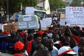 La Diaspora sénégalaise de France demandent aux pays amis d’intimer à Me Wade d’arrêter ses dérives