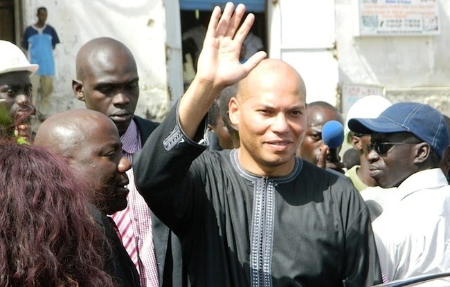 Les détails d'une visite mouvementée de Karim Wade au Lycée de Pikine et à Gounass