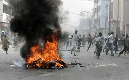 Les jeunes de l’APR aux avant-postes et promettent le feu en Banlieue