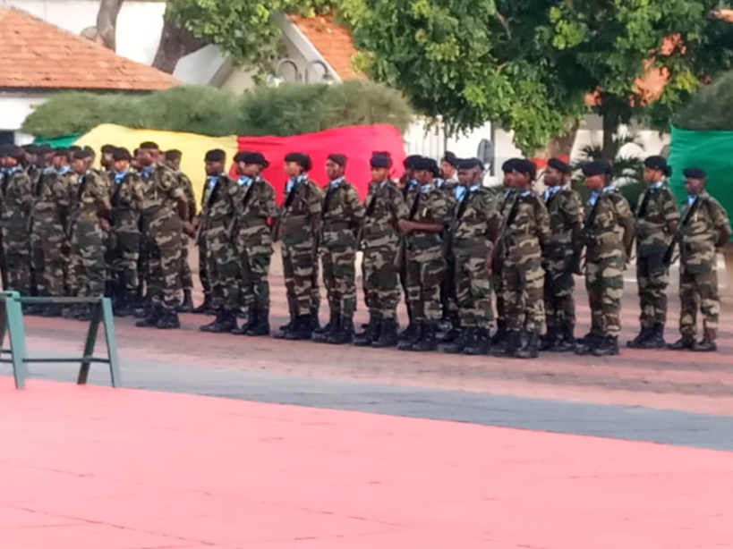 Vive émotion à la levée de corps des 3 soldats morts en Centrafrique 