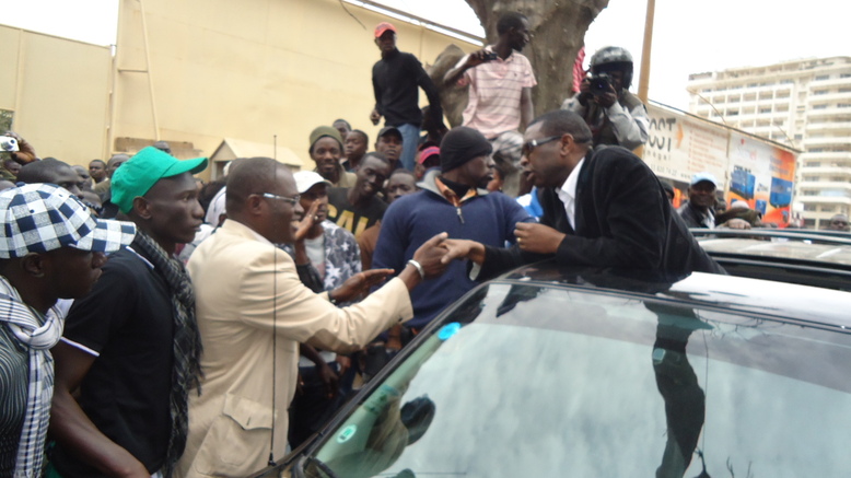 VIDEOS & PHOTOS Youssou Ndour: "Il ne peut y avoir d'élection au Sénégal avec Wade"