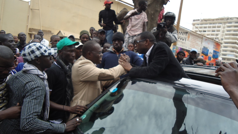 VIDEOS & PHOTOS Youssou Ndour: "Il ne peut y avoir d'élection au Sénégal avec Wade"