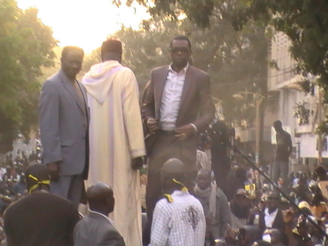 VIDEO & PHOTOS Manif M23: Youssou Ndour harangue la foule et tente un forcing