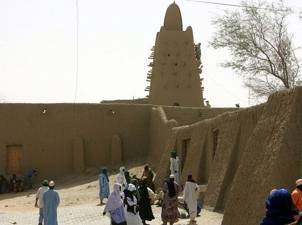 Mali: la destruction du patrimoine religieux se poursuit à Tombouctou