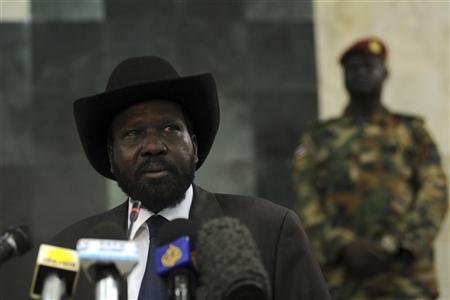 Le président sud-soudanais, Salva Kiir. Le Soudan du Sud a accusé samedi le Soudan d'avoir bombardé la veille son territoire, mais Khartoum a rejeté ces accusations. /Photo prise le 11 juin 2012/REUTERS/Isaac Billy/Mission des Nations unies au Soudan du Sud