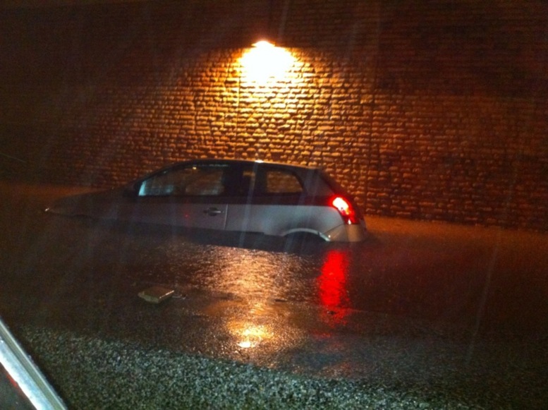 Le tunnel de Soumbédioune submergé par les eaux