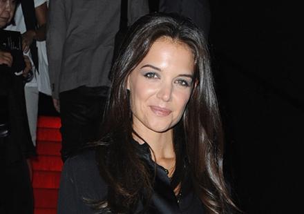 Katie Holmes est la nouvelle égérie de Bobbi Brown