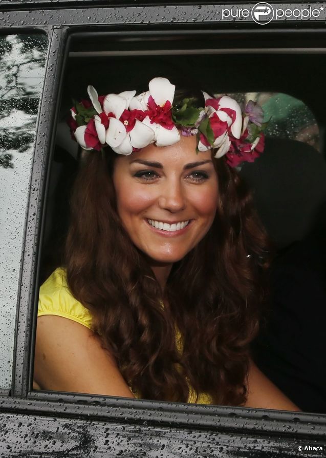 Kate Middleton : Couronne de fleurs pour une duchesse heureuse et rayonnante