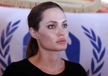 Angelina Jolie est-elle atteinte de l’hépatite C ?