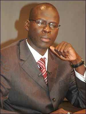 Le Ministre de la communication, Cheikh Bamba Dieye mise 3 millions de FCFA pour inciter les filles aux TIC