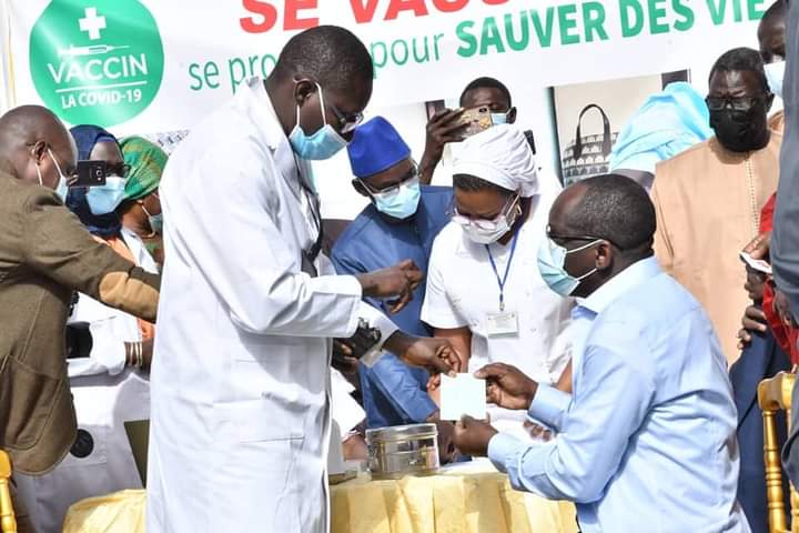 Sénégal : la vaccination contre la covid-19 désormais accessible à toutes les cibles