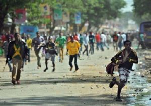 Mbacké : Bataille rangée entre élèves pour empêcher les cours, deux blessés, un élève renvoyé