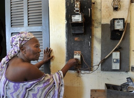 Ses réservoirs pleins à ras-bord de combustible, la SENELEC promet un Ramadan avec zéro coupure