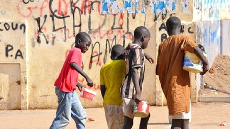 Sénégal: 100.000 enfants contraints à mendier, révèle un rapport