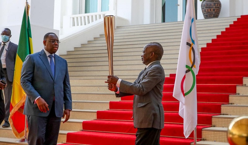 ​JOJ-Dakar 2026 : Macky Sall promet des bourses aux athlètes sénégalais