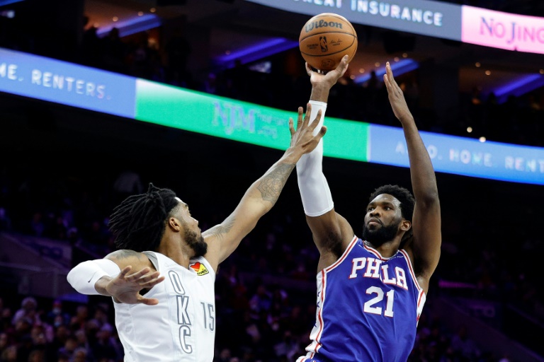 NBA: Embiid guide Philadelphie, DeRozan porte Chicago