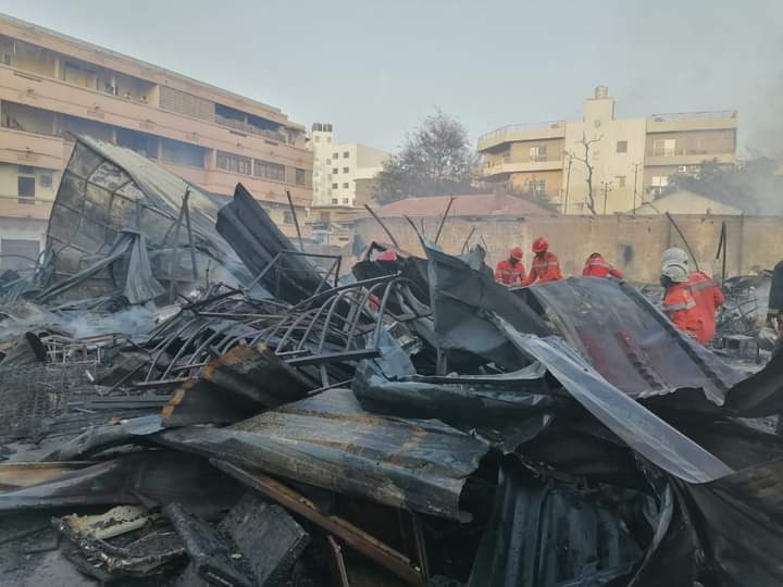 Incendie à la salle de vente : le feu a été maîtrisé, plusieurs dégâts matériels enregistrés (images)