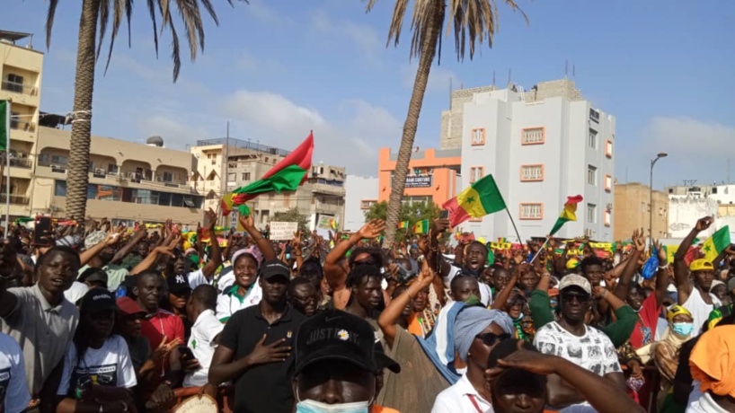 Manifestation à la Place de la Nation: YAW gagne le pari de la mobilisation (images)