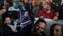 Manifestation de soutien aux deux journalistes enlevés, le 8 novembre dernier à Tunis. AFP PHOTO / FETHI BELAID