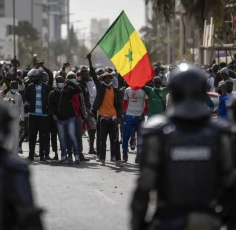 Sénégal: 79 Guinéens arrêtés lors des manifestations ont été expulsés