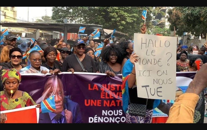 RDC: devant la Monusco, des centaines de femmes réclament une enquête sur le meurtre de Chérubin Okende