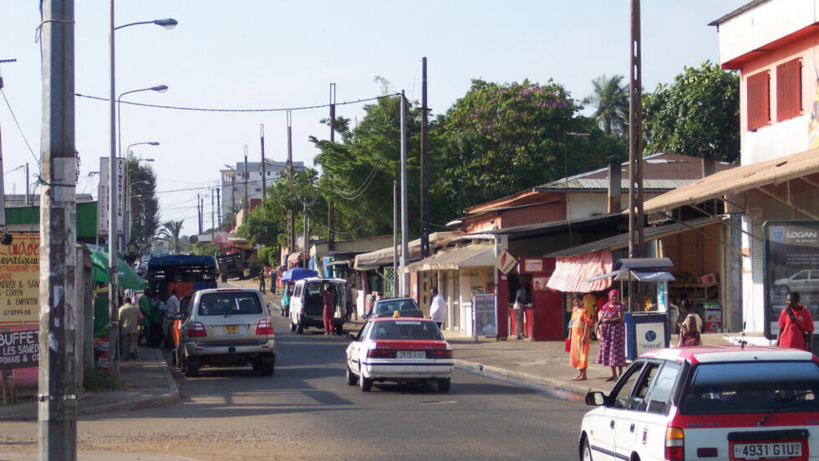 Gabon: assurant des tendances «très favorables», l'opposition veut «une passation pacifique du pouvoir»