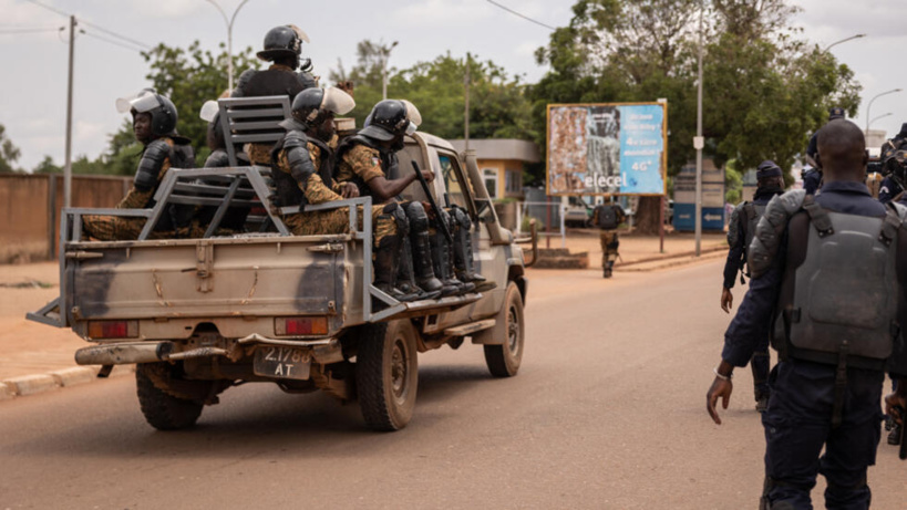 Burkina Faso: un officier radié pour avoir abandonné positions et matériel lors d'une attaque